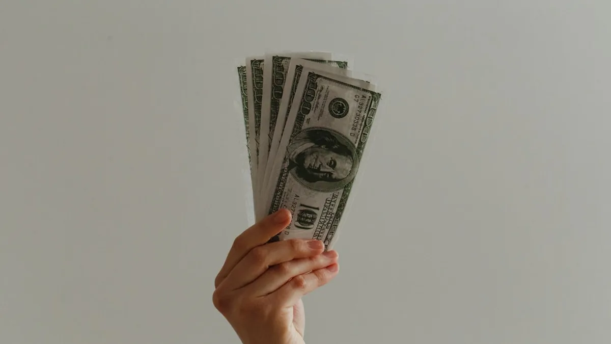 Épargner petit salaire : mettre de côté petit budget
