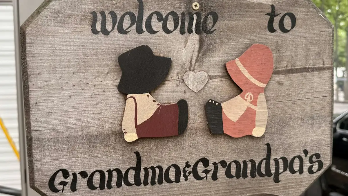 Idées cadeau noël grands parents : définition, effets et limites